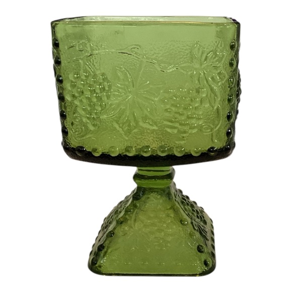 Vintage Indiana Glass Harvest Grape Avocado Green Square Pedestal Bowl - Picture 5 of 5